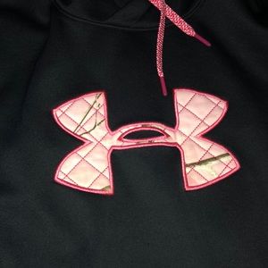 Under armour sweatshirt